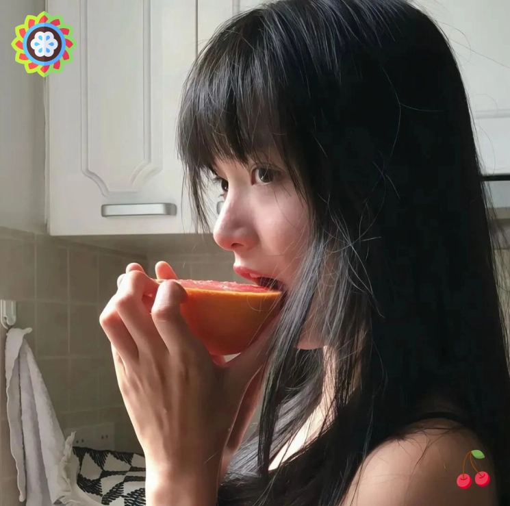 何女士